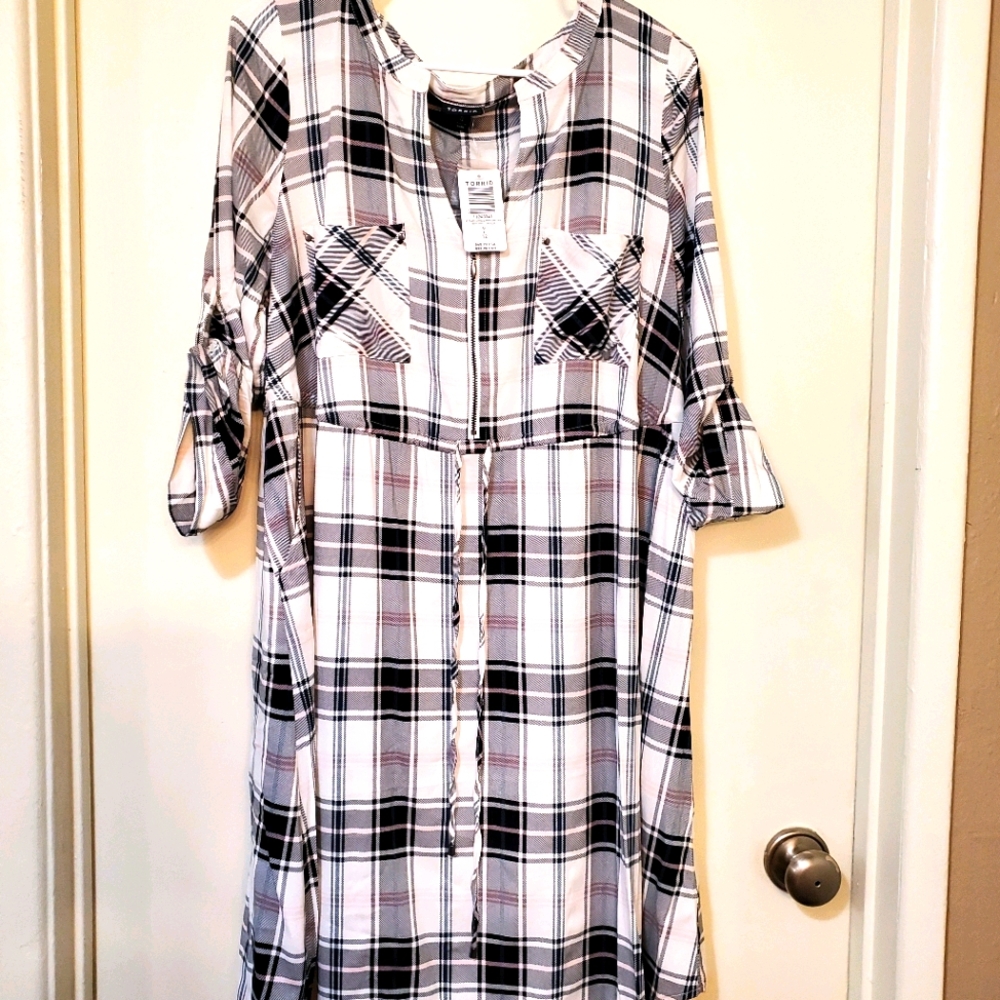 BNWT plaid challis zipper front dress